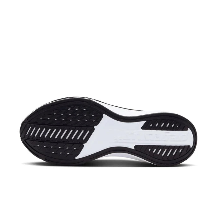 Nike Journey Run Running Shoes – Black & White