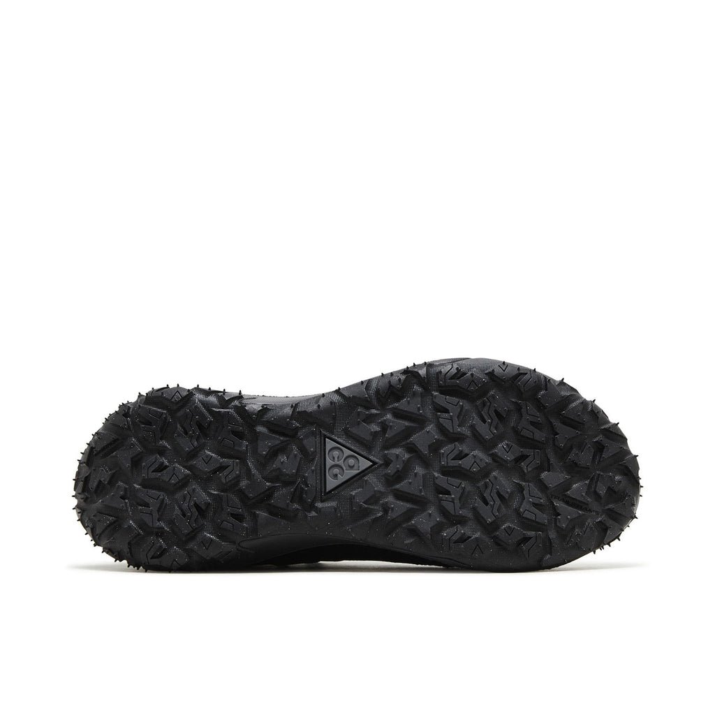 Nike ACG Black & Charcoal Trail Shoes with Toggle Laces